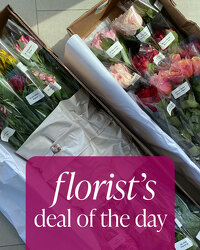 Florist's Deal of the Day from Olander Florist, fresh flower delivery in Chicago